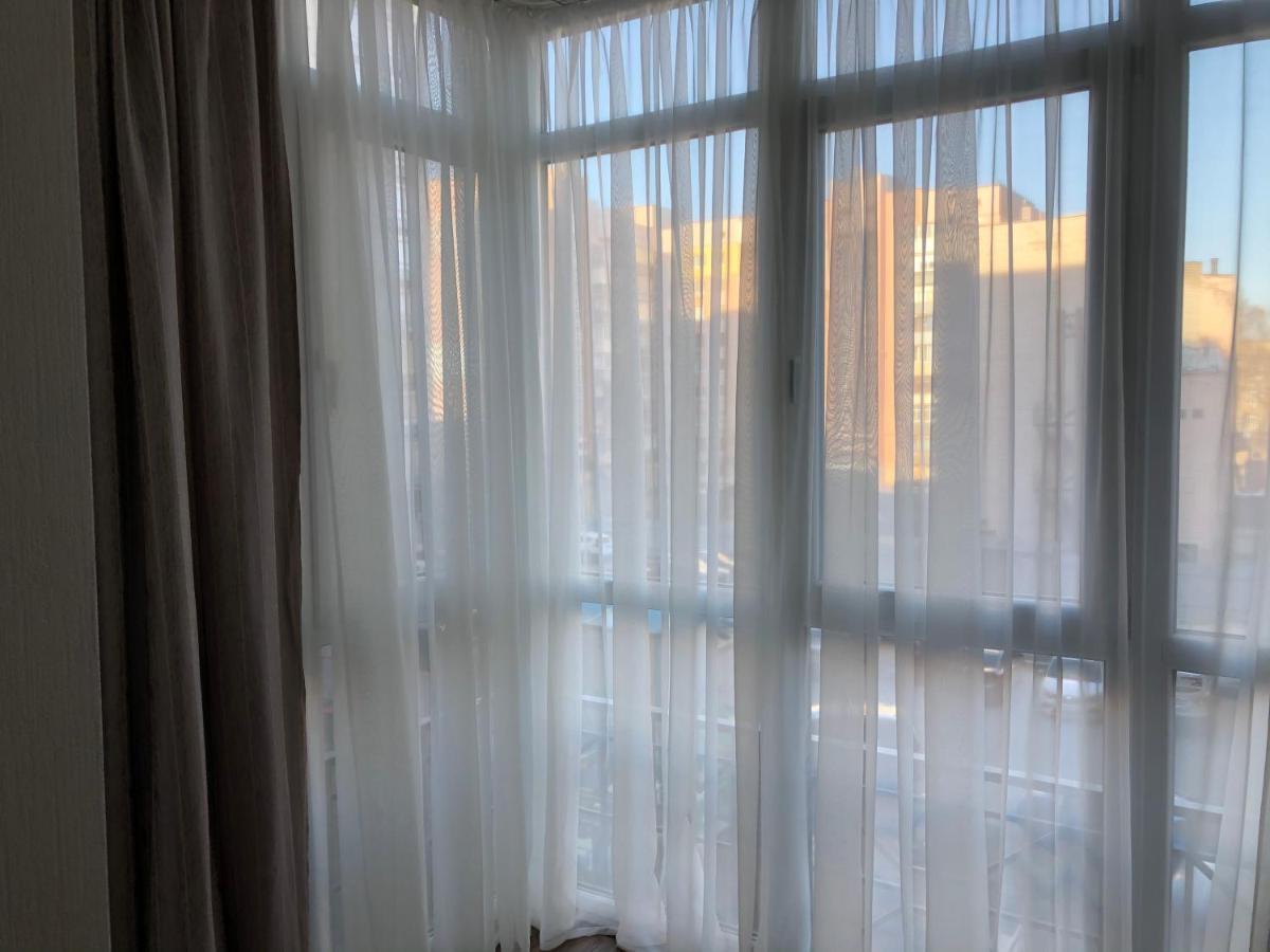 Квартира С Двумя Комнатами В Ж/К Атлант Dněpropetrovsk Exteriér fotografie